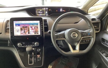 Nissan Serena IV, 2021 год, 1 890 007 рублей, 7 фотография