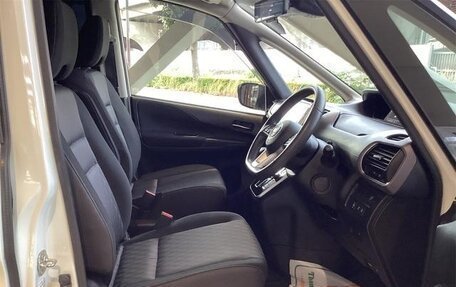 Nissan Serena IV, 2021 год, 1 890 007 рублей, 9 фотография