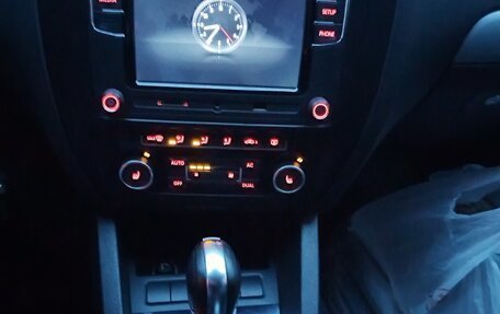 Volkswagen Jetta VI, 2012 год, 980 000 рублей, 9 фотография