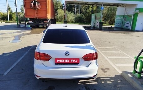Volkswagen Jetta VI, 2012 год, 980 000 рублей, 3 фотография