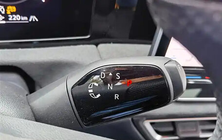 Volkswagen Tiguan, 2024 год, 4 980 998 рублей, 27 фотография