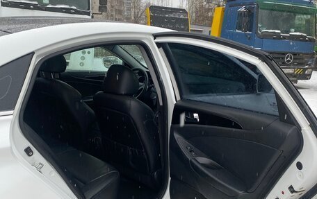 Hyundai Sonata VI, 2011 год, 888 000 рублей, 7 фотография