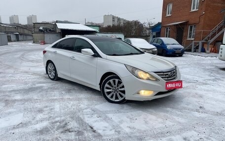 Hyundai Sonata VI, 2011 год, 888 000 рублей, 3 фотография