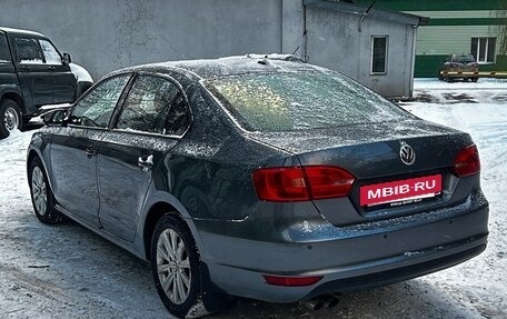 Volkswagen Jetta VI, 2011 год, 800 000 рублей, 5 фотография