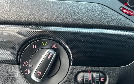 Volkswagen Jetta VI, 2011 год, 800 000 рублей, 11 фотография