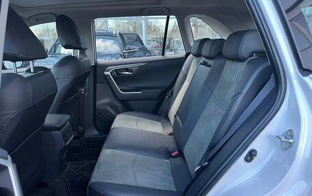 Toyota RAV4, 2025 год, 4 350 000 рублей, 21 фотография