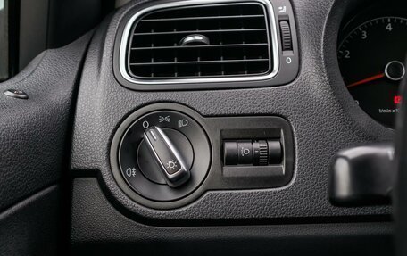 Volkswagen Polo VI (EU Market), 2013 год, 1 099 000 рублей, 20 фотография