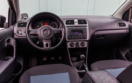 Volkswagen Polo VI (EU Market), 2013 год, 1 099 000 рублей, 10 фотография