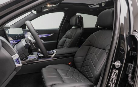 BMW 7 серия, 2025 год, 21 990 000 рублей, 17 фотография