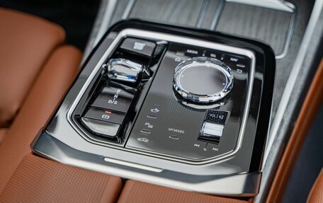 BMW 7 серия, 2025 год, 25 990 000 рублей, 24 фотография