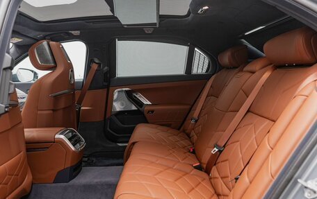 BMW 7 серия, 2025 год, 25 990 000 рублей, 35 фотография