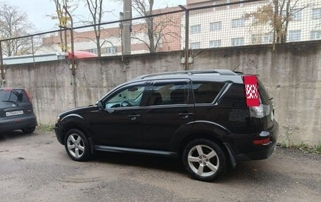 Mitsubishi Outlander III рестайлинг 3, 2011 год, 1 050 000 рублей, 3 фотография