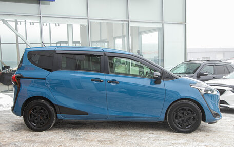 Toyota Sienta II, 2019 год, 1 498 000 рублей, 6 фотография