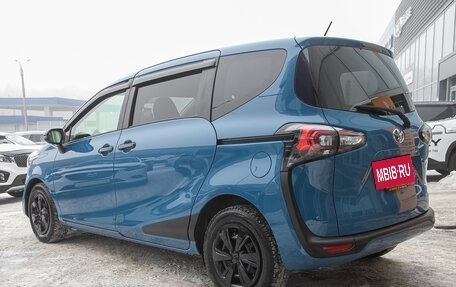 Toyota Sienta II, 2019 год, 1 498 000 рублей, 9 фотография
