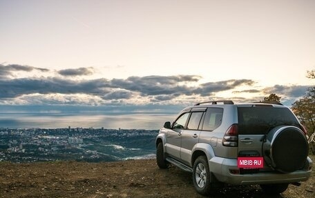 Toyota Land Cruiser Prado 120 рестайлинг, 2003 год, 8 фотография