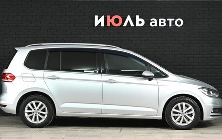 Volkswagen Touran III, 2019 год, 2 160 000 рублей, 9 фотография