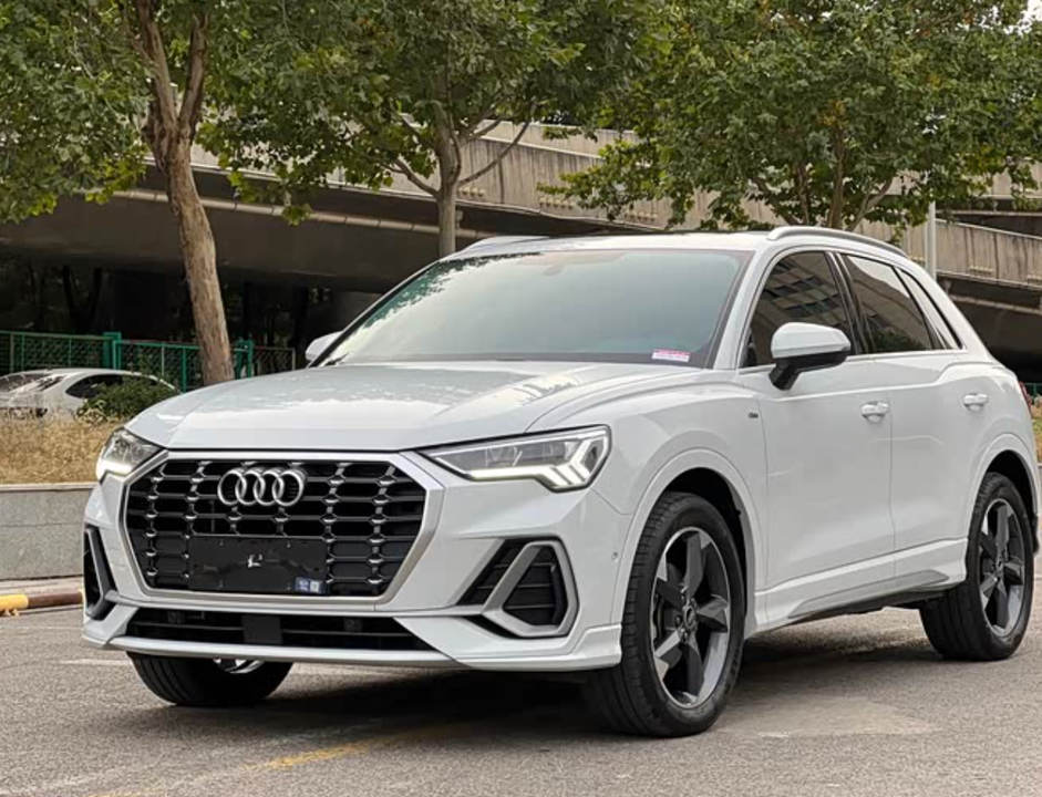 Audi A3 8Y, 2022 год, 1 980 000 рублей, 1 фотография