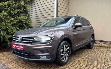 Volkswagen Tiguan I, 2018 год, 2 500 000 рублей, 1 фотография