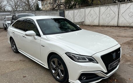 Toyota Crown, 2018 год, 3 200 000 рублей, 3 фотография