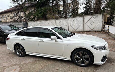 Toyota Crown, 2018 год, 3 200 000 рублей, 4 фотография