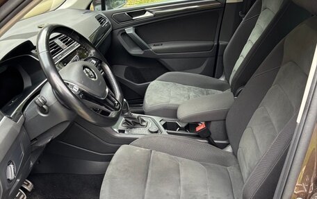 Volkswagen Tiguan I, 2018 год, 2 500 000 рублей, 11 фотография