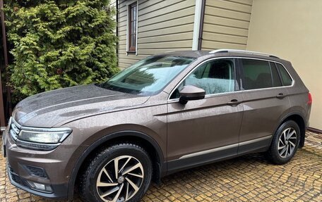 Volkswagen Tiguan I, 2018 год, 2 500 000 рублей, 5 фотография