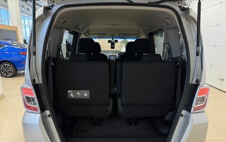 Honda Freed I, 2012 год, 1 249 999 рублей, 19 фотография