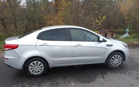 KIA Rio III рестайлинг, 2015 год, 700 000 рублей, 4 фотография