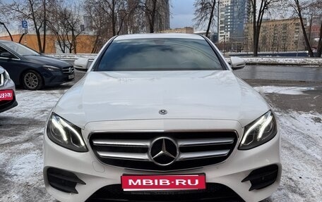 Mercedes-Benz E-Класс, 2019 год, 4 900 000 рублей, 1 фотография