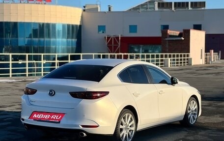 Mazda 3, 2021 год, 2 100 000 рублей, 4 фотография