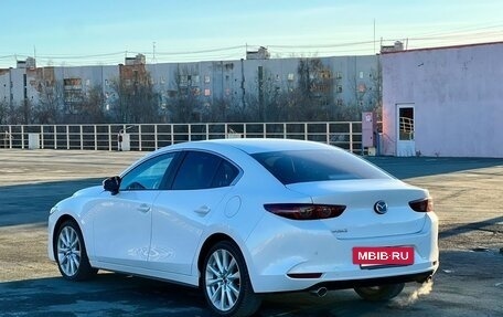 Mazda 3, 2021 год, 2 100 000 рублей, 6 фотография