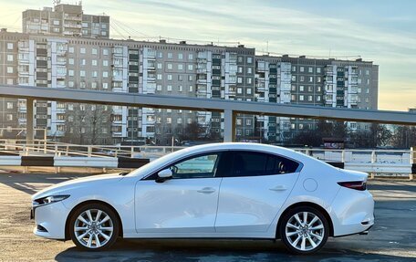 Mazda 3, 2021 год, 2 100 000 рублей, 7 фотография