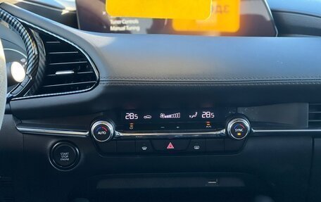 Mazda 3, 2021 год, 2 100 000 рублей, 20 фотография