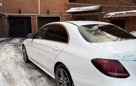 Mercedes-Benz E-Класс, 2019 год, 4 900 000 рублей, 6 фотография