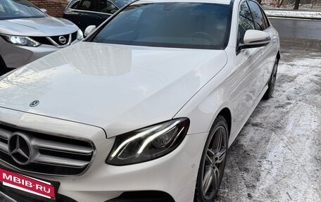 Mercedes-Benz E-Класс, 2019 год, 4 900 000 рублей, 8 фотография