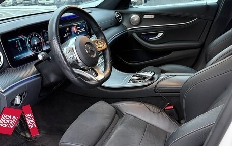 Mercedes-Benz E-Класс, 2019 год, 4 900 000 рублей, 14 фотография