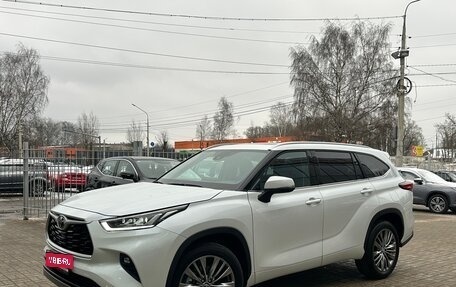 Toyota Highlander, 2025 год, 5 850 000 рублей, 2 фотография