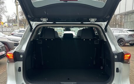 Toyota Highlander, 2025 год, 5 850 000 рублей, 25 фотография