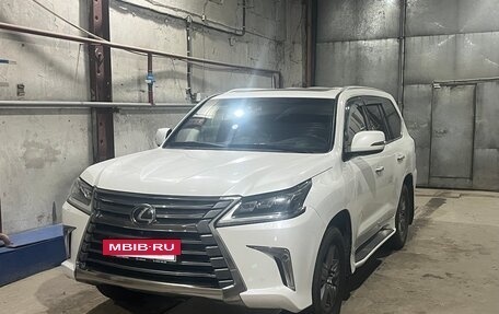 Lexus LX III, 2017 год, 6 950 000 рублей, 8 фотография