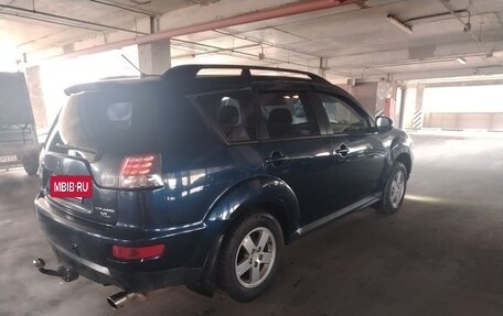 Mitsubishi Outlander III рестайлинг 3, 2011 год, 800 000 рублей, 10 фотография