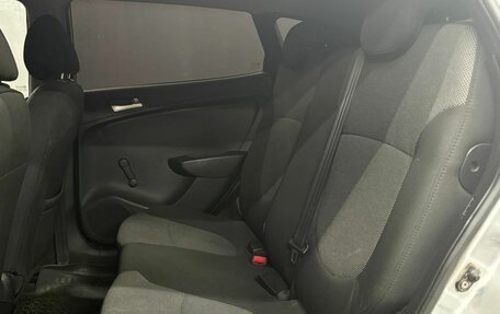 Hyundai Solaris II рестайлинг, 2011 год, 749 900 рублей, 12 фотография