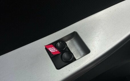 Hyundai Solaris II рестайлинг, 2011 год, 749 900 рублей, 17 фотография