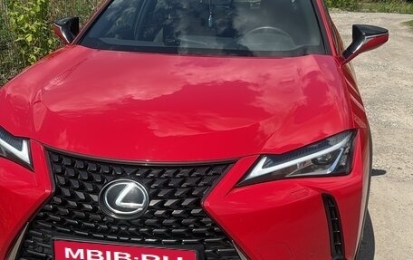 Lexus UX I, 2019 год, 3 000 000 рублей, 1 фотография