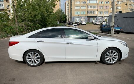 Hyundai Sonata VI, 2011 год, 980 000 рублей, 4 фотография