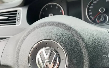 Volkswagen Jetta VI, 2013 год, 750 000 рублей, 7 фотография