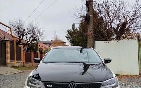 Volkswagen Jetta VI, 2013 год, 750 000 рублей, 2 фотография