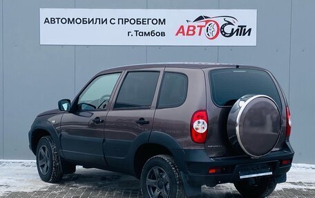 Chevrolet Niva I рестайлинг, 2018 год, 875 000 рублей, 5 фотография
