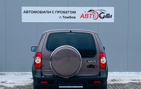 Chevrolet Niva I рестайлинг, 2018 год, 875 000 рублей, 6 фотография