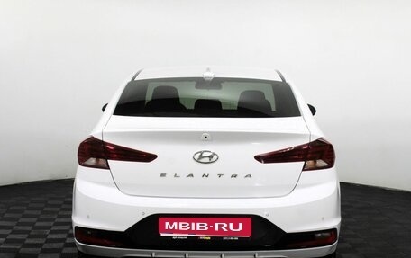 Hyundai Elantra VI рестайлинг, 2019 год, 1 510 000 рублей, 6 фотография