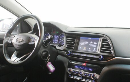 Hyundai Elantra VI рестайлинг, 2019 год, 1 510 000 рублей, 9 фотография